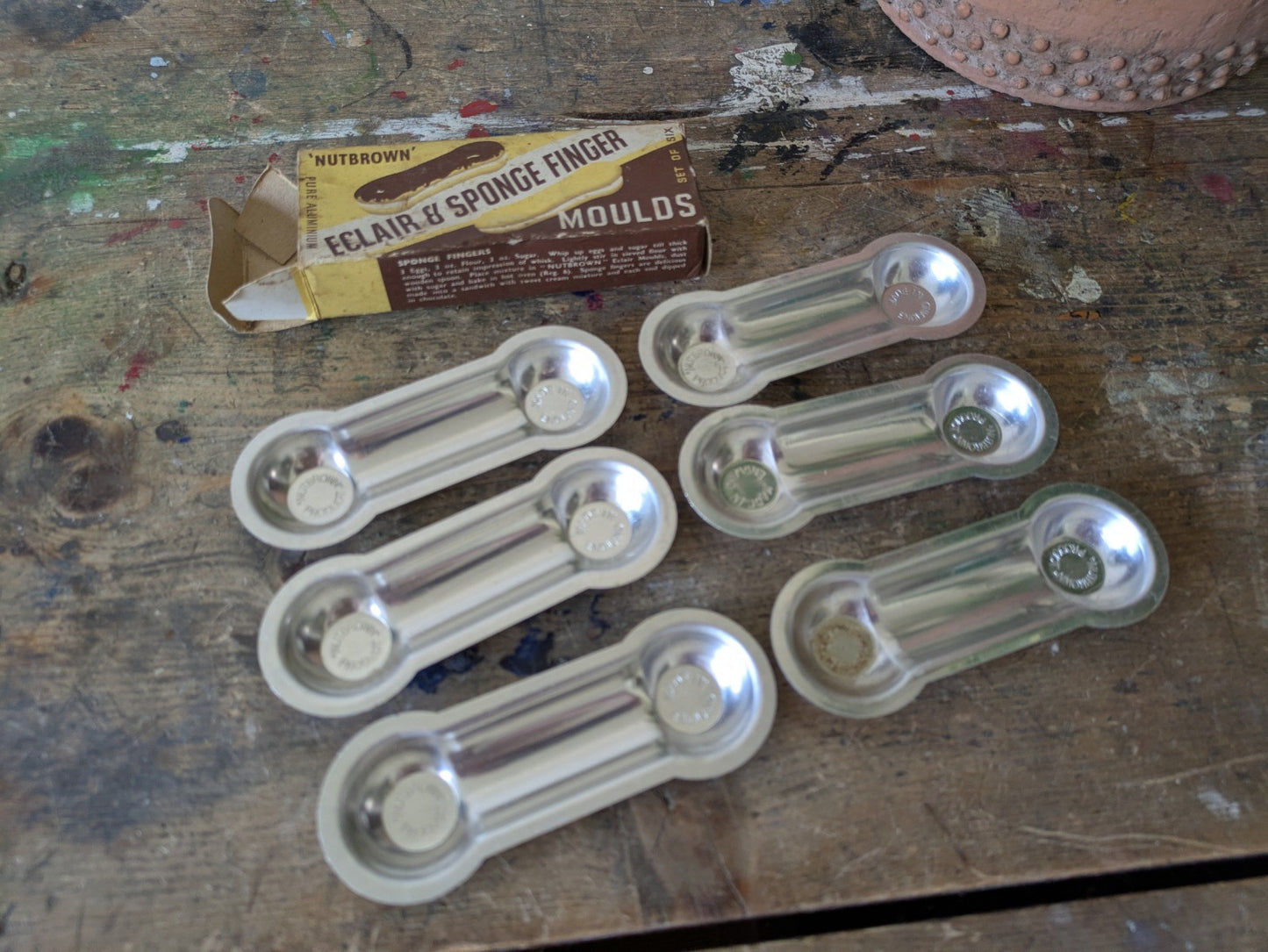 6x Nutbrown Vintage kitchen Eclair and Sponge Finger Moulds In Box Circa 1950s 