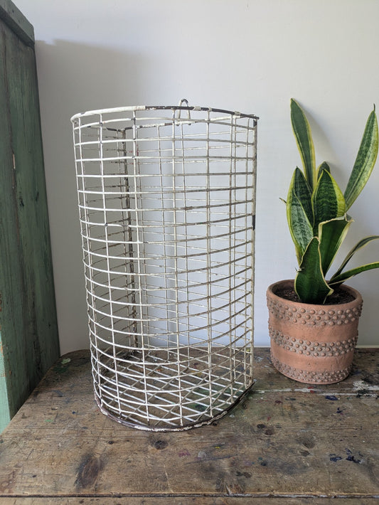Vintage Wire Bin Basket Retro Rack Holder Craft Storage Wall Kitchen Shop Store