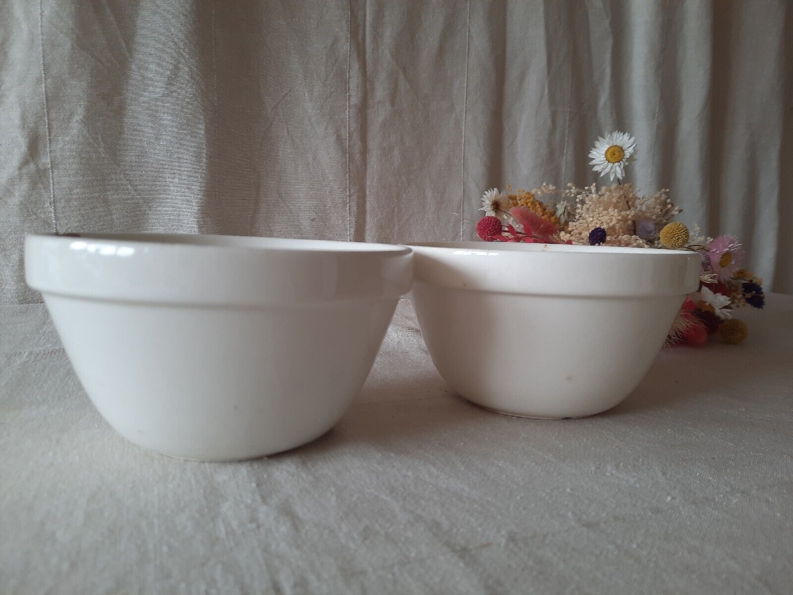 2x VINTAGE Mason Cash Pudding bowl White Retro Stoneware crazed crackle antique 