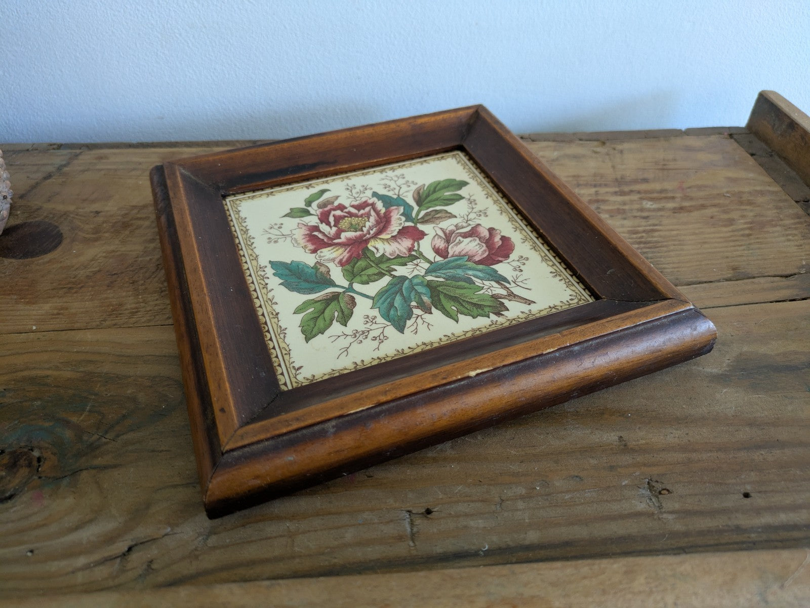 Antique Vintage MAW & Co Wooden FRAMED Ceramic TILE Trivet Floral Rose Stand Vgc