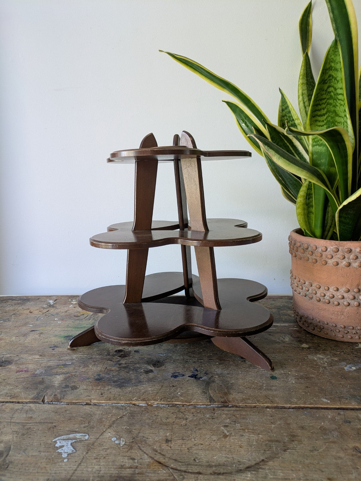 Vintage Wooden Clover Leaf 3 Tier Stand Cakes Cupcake Display Trinket Figurine