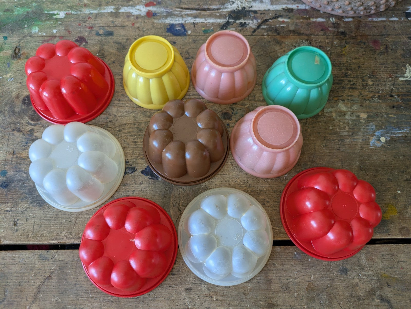 10x Vintage Plastic Jelly Moulds Coloured Mixed Party Birthday Retro 80s Kitchen