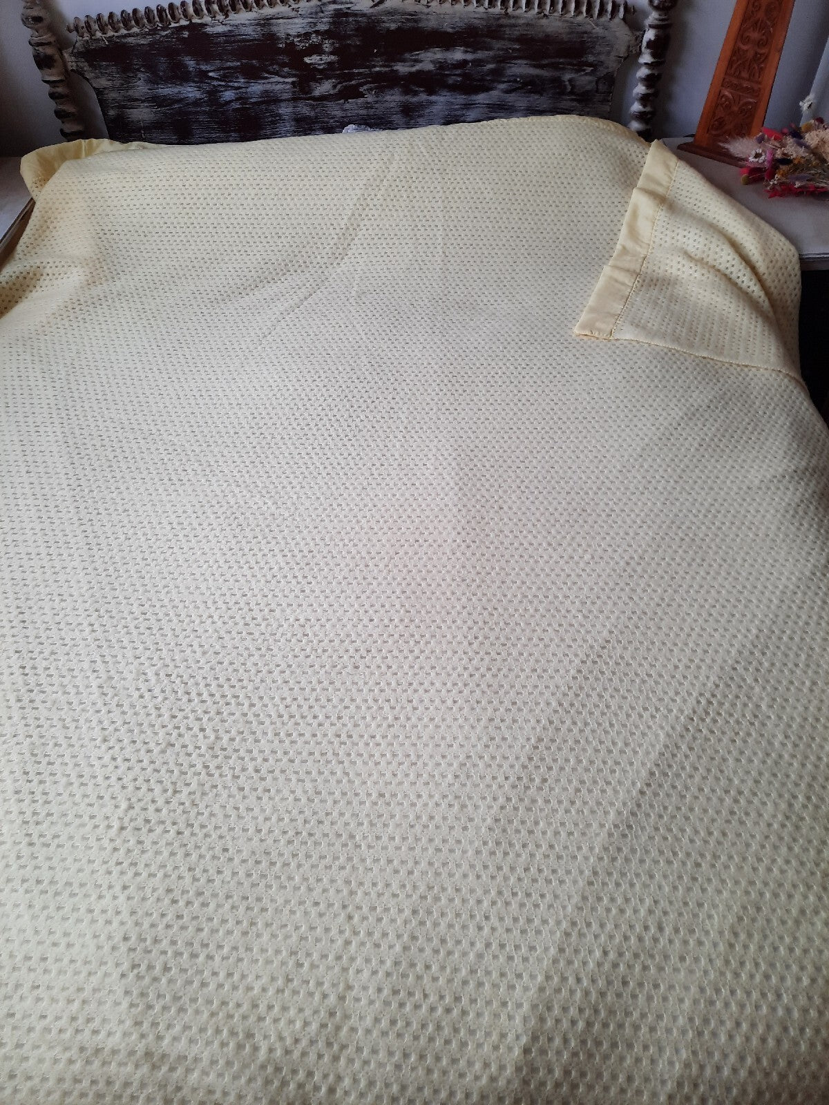 Vintage Witney honeycomb yellow cellular Blanket 251cm x 257cm retro Warm Throw