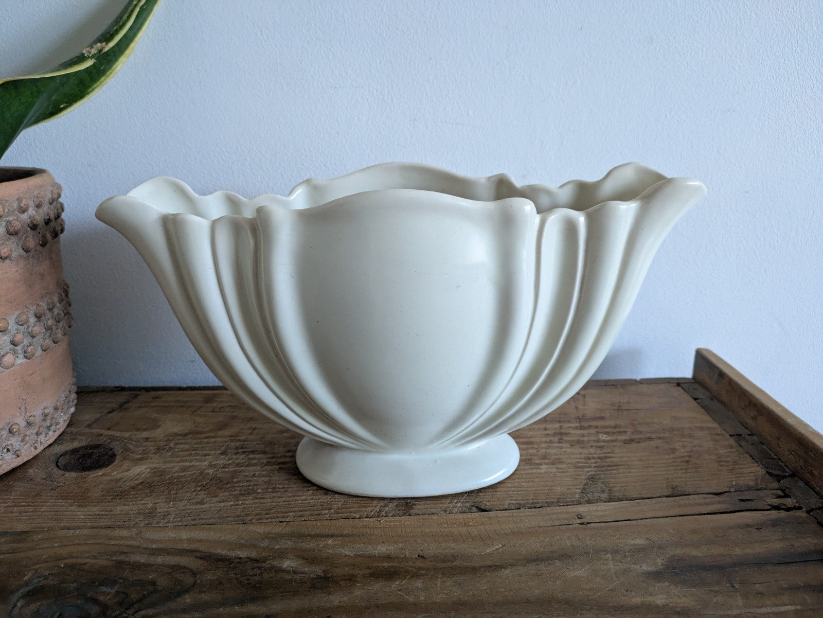 Vintage Large White GOVANCROFT Glasgow STONEWARE MANTLE VASE Art Deco Pottery 