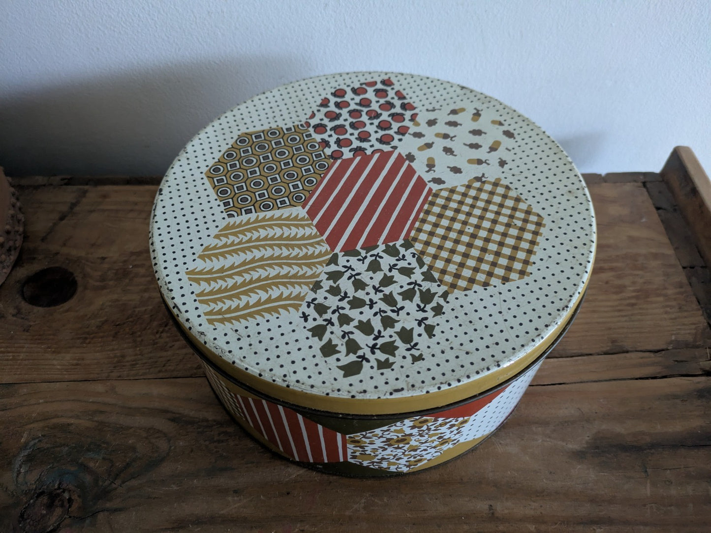 Vintage Patchwork Themed Biscuit Tin Button Box Sewing Kit Hexagon Retro Storage