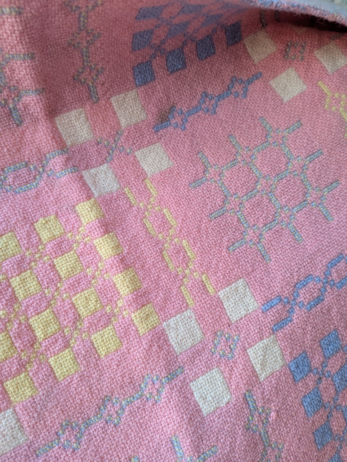 Welsh Wool Tapestry Blanket Throw Pink Blue Reversible Double 227cm x 156cm Vtg