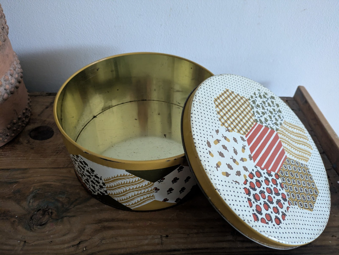 Vintage Patchwork Themed Biscuit Tin Button Box Sewing Kit Hexagon Retro Storage