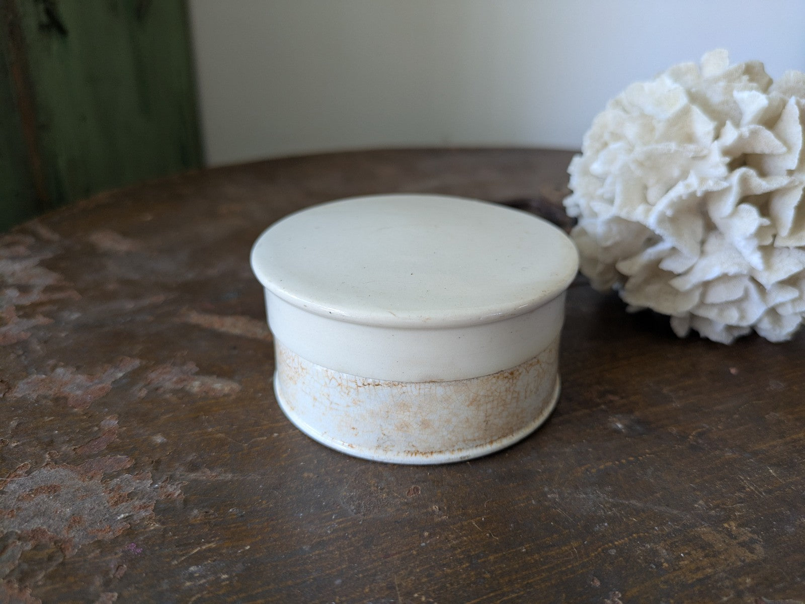 Antique Victorian Ironstone Chemist Apothecary Pot Lid Plain White Vintage Cream