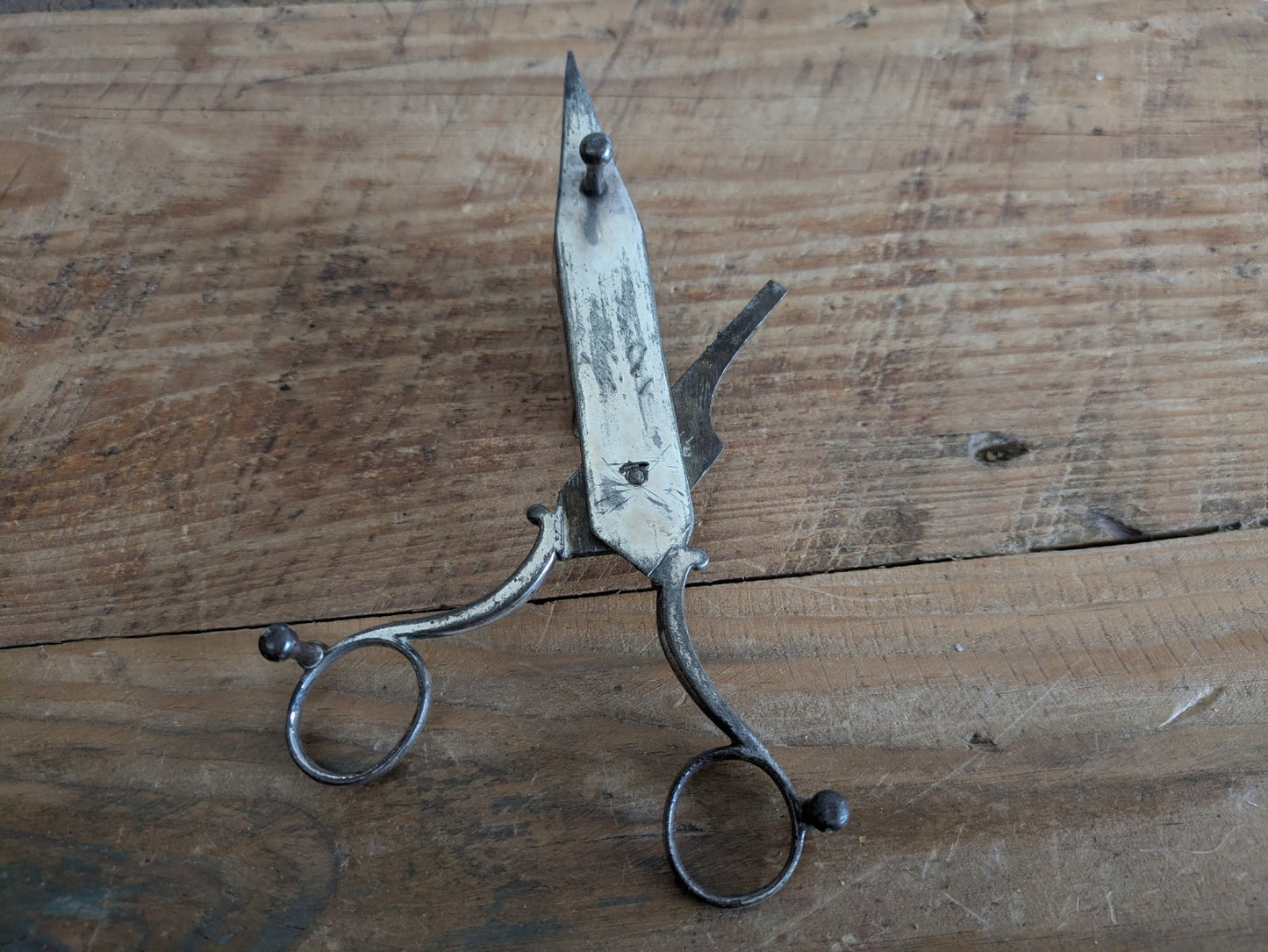 Silver Plate Vintage Victorian Antique Pair Candlesnuffers Wick Cutter Scissor