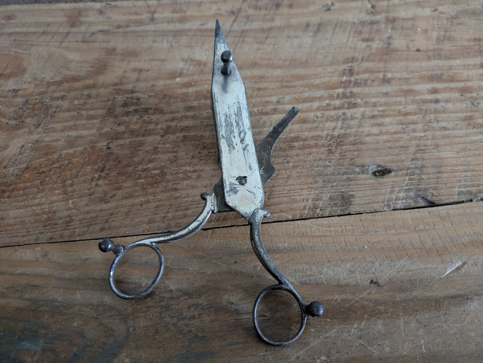 Silver Plate Vintage Victorian Antique Pair Candlesnuffers Wick Cutter Scissor