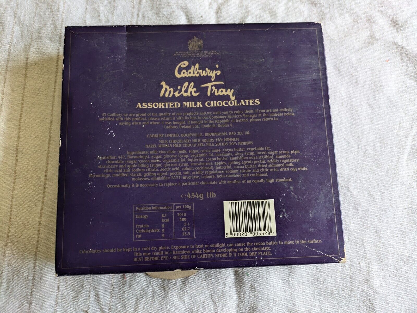 Vintage Cadbury's Milk Tray Chocolates Box 1LB - Rare Size 1996 Design Of 1945