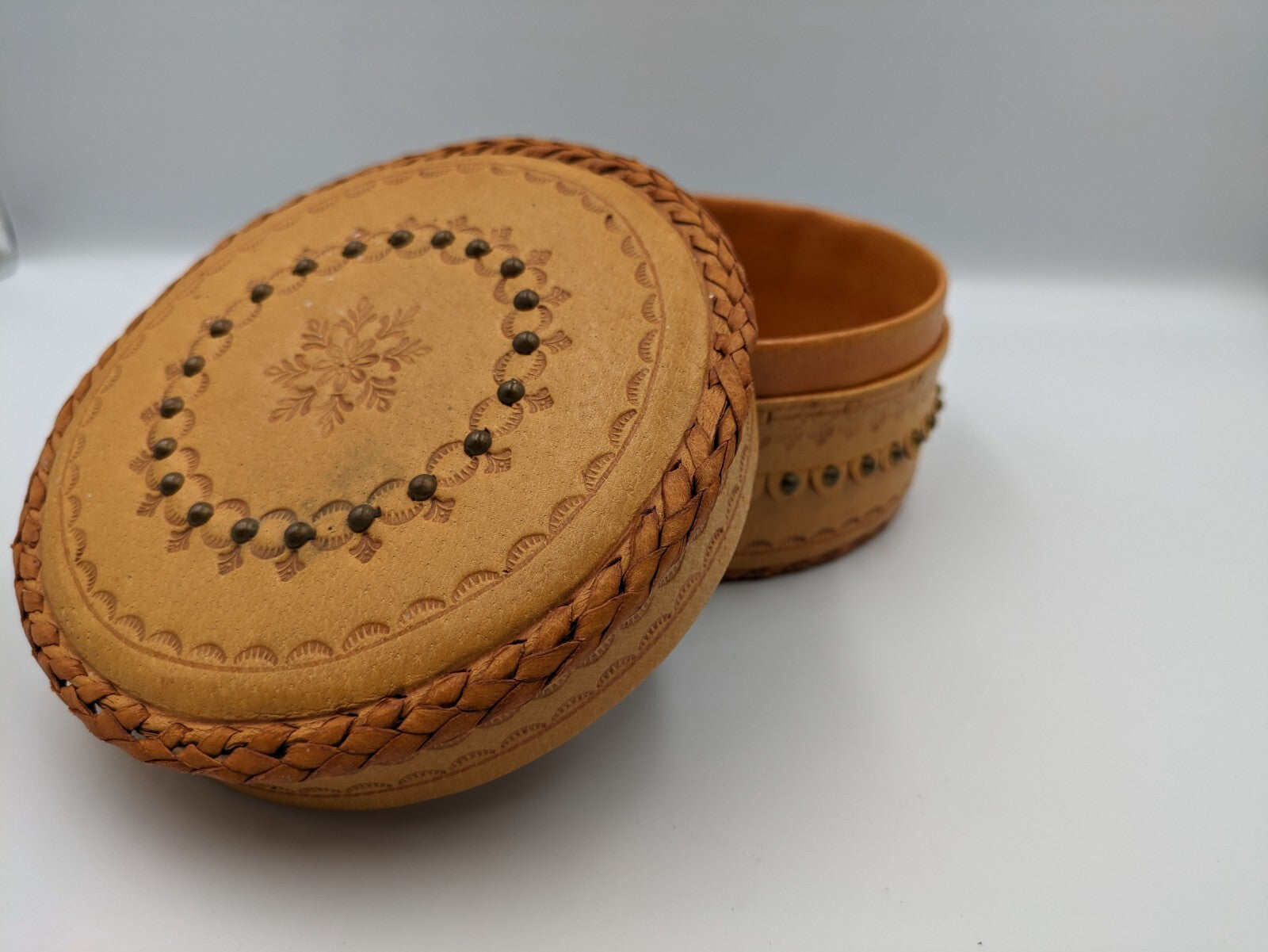 Vintage 1970s Leather Round Keepsake Trinket Box Hand tooled Handmade Sewing Vgc