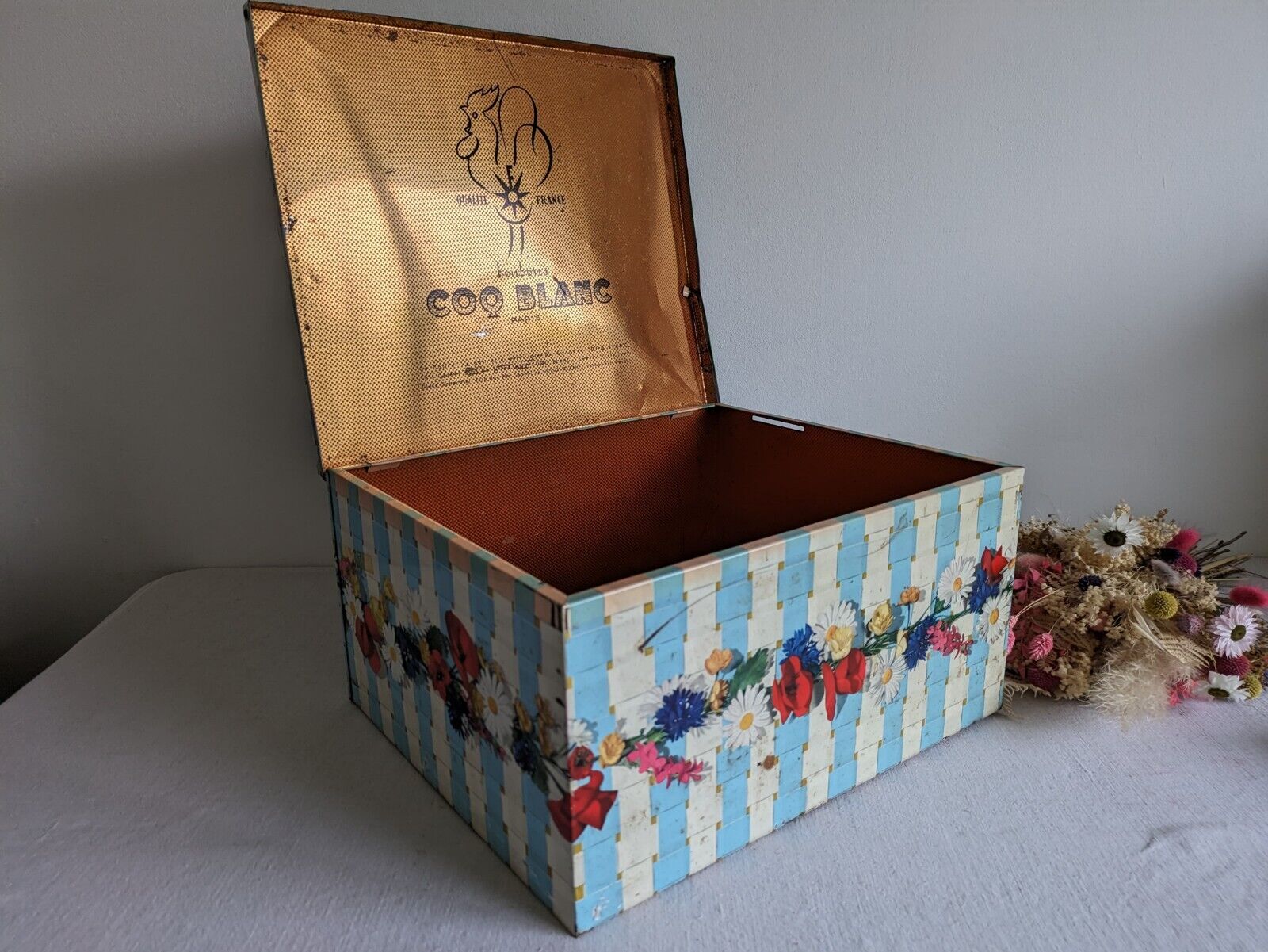 Rare French Oversize XL Coq Blanc Bonbon Sweet Collectable Tin Box Container Vtg