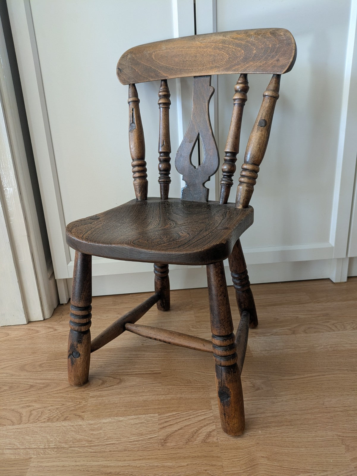 Antique Lyreback Elm childs Arts And Crafts Fiddle Back Chair VTG Original Prop 