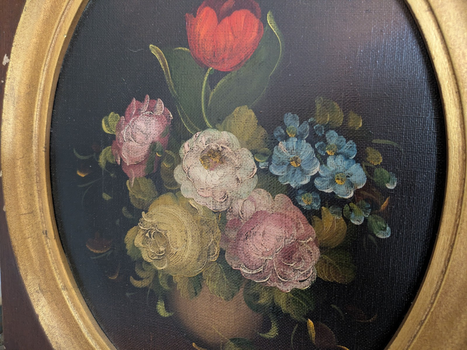 Pair of Signed R.Rosini Still Life Flowers Oil Paintings on Canvas Framed Oval