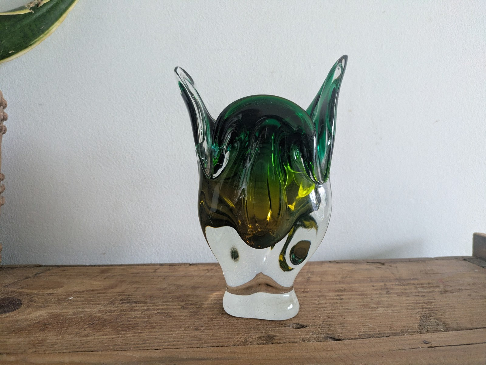 LARGE HEAVY GREEN & YELLOW CZECH CHRIBSKA FREEFORM ART GLASS VASE JOSEF HOSPODKA