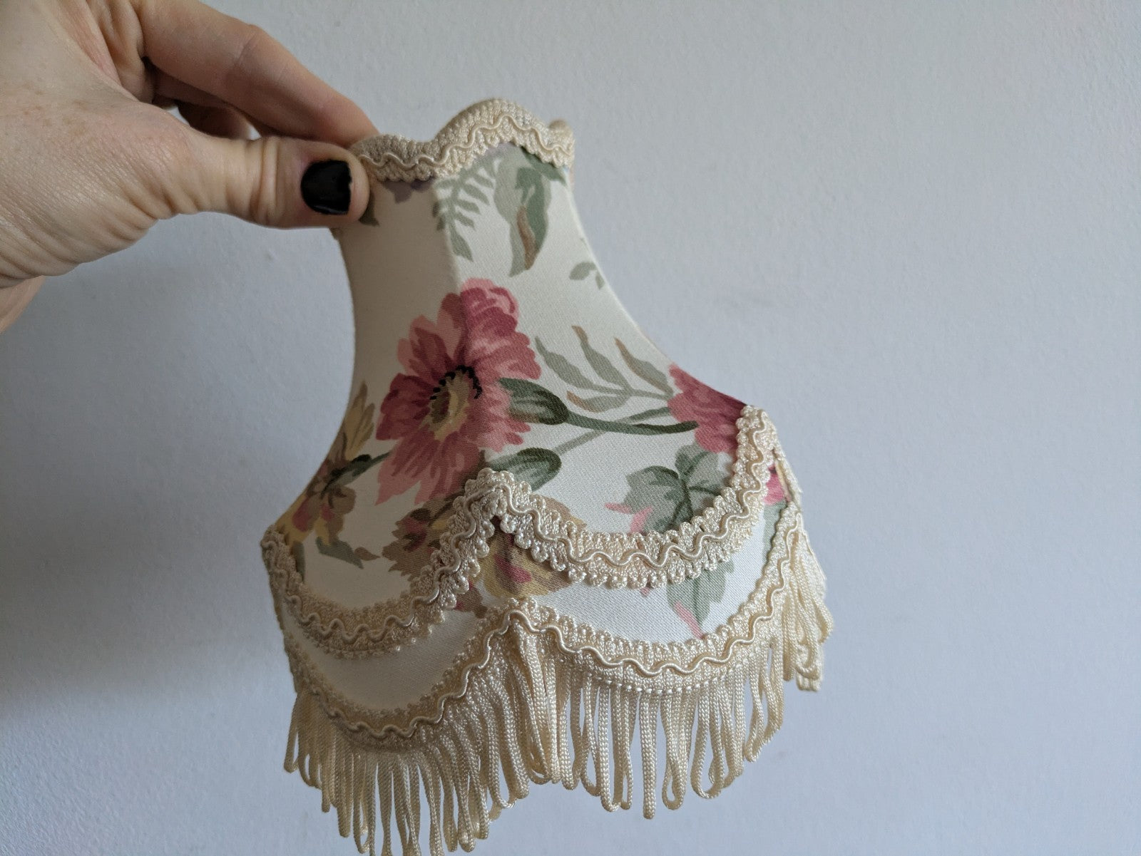 Clip On Floral Lampshade Shabby Chic Prop Bell Tassel Table Light Sml Shade Rose