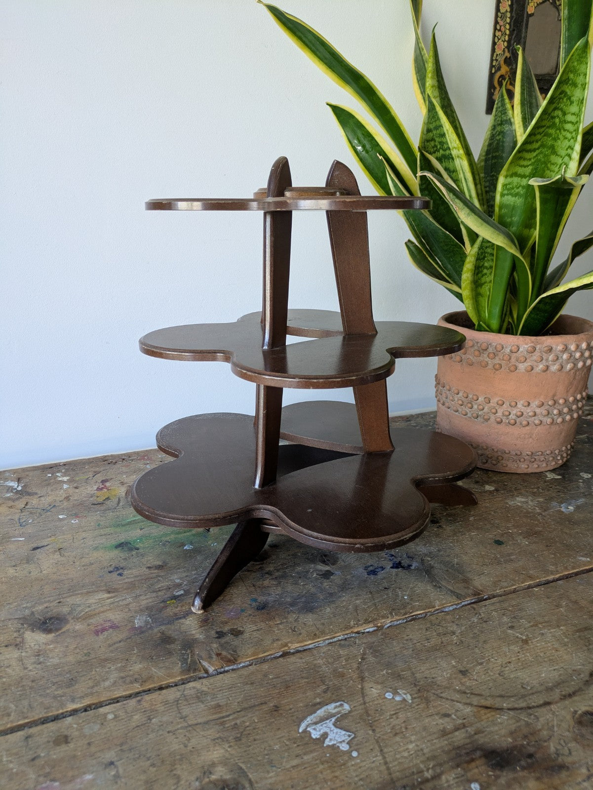 Vintage Wooden Clover Leaf 3 Tier Stand Cakes Cupcake Display Trinket Figurine