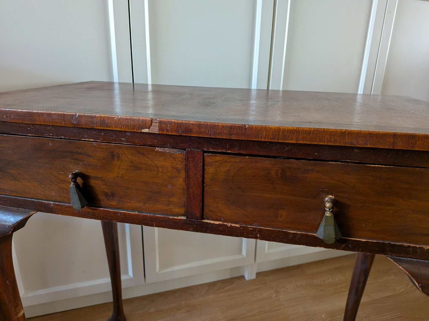 Antique Vintage Walnut Lowboy / Side Table Desk Queen Anne Cabriole Legs Veneer 