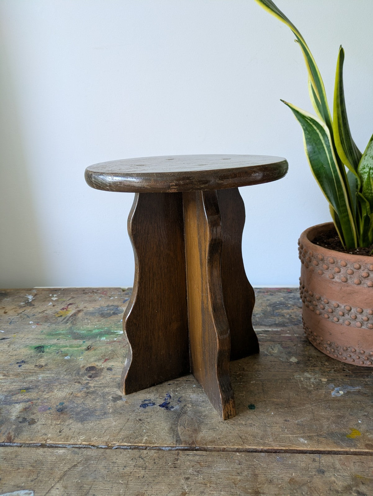 Oak Occasional Side Table Pegged Scalloped Edges Legs Cross Stool Brown VTG Wood
