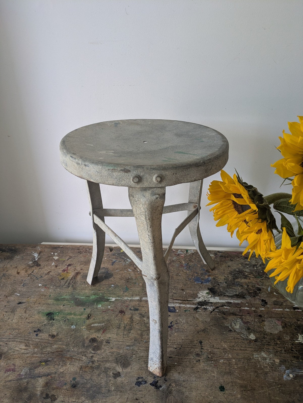 Vintage Galvanised Three Legged Milking Stool Chair Dairy Stool Seat Barn Prop