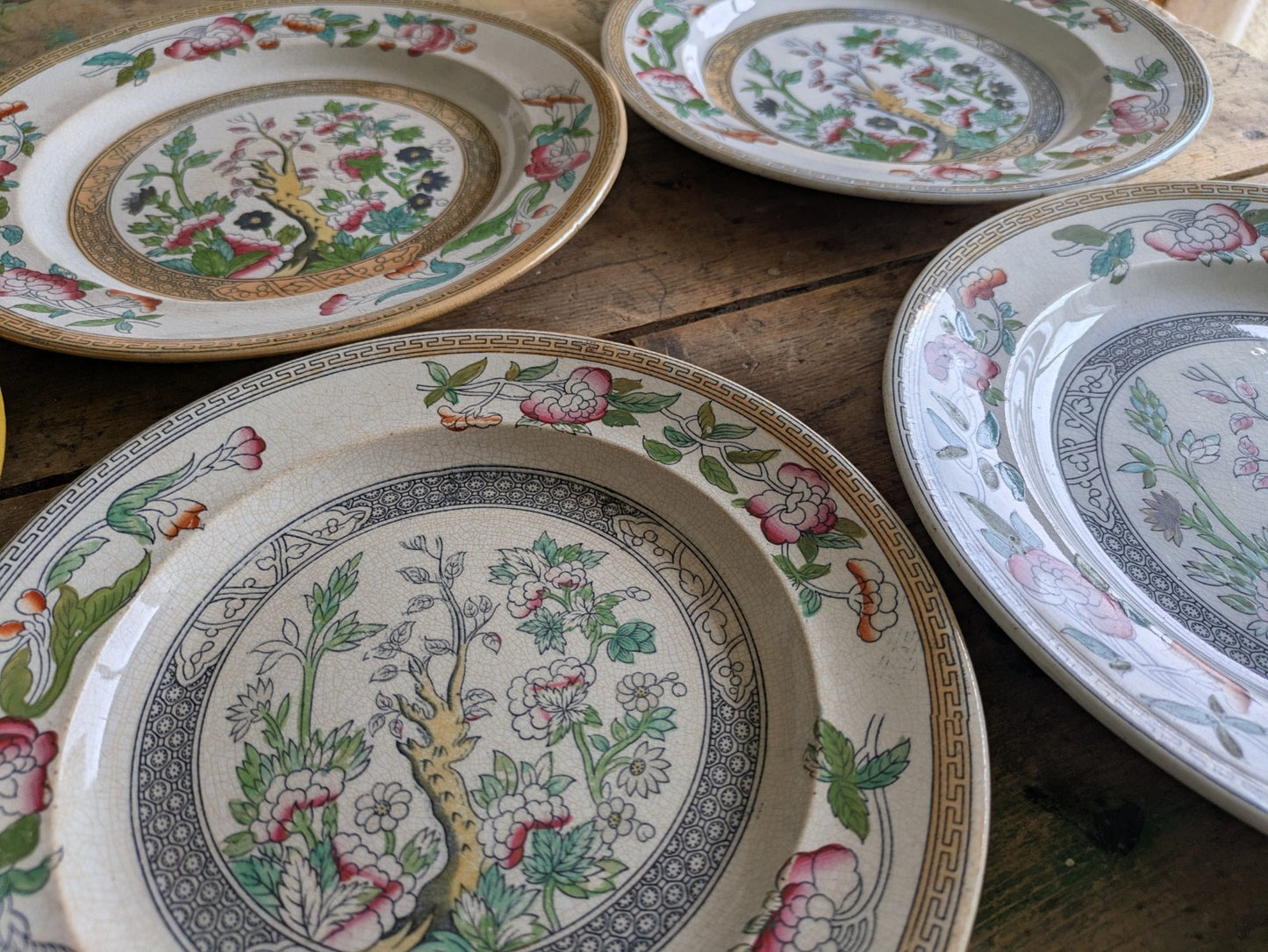 4 1860's Thomas Booth & Co Indian Tree Plates & 1x Wedgwood Plate Antique VTG 