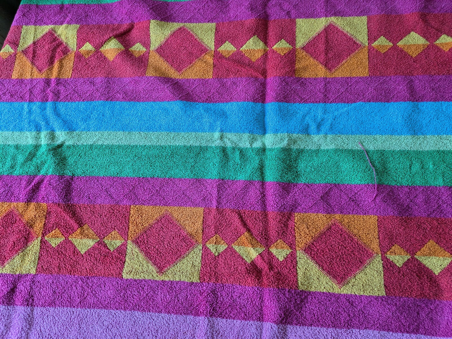1 Vtg Towel Rainbow Geometric Terry Retro Bath bathroom prop Midcentury Cotton