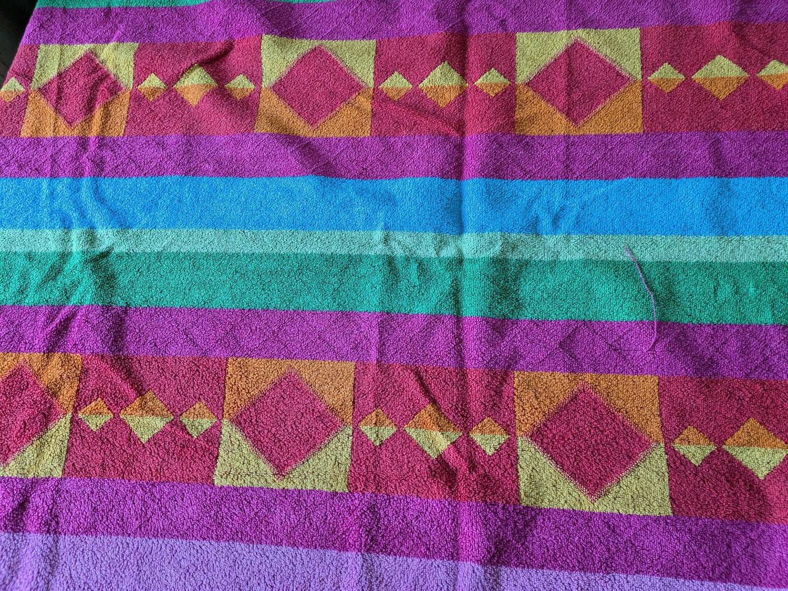 1 Vtg Towel Rainbow Geometric Terry Retro Bath bathroom prop Midcentury Cotton