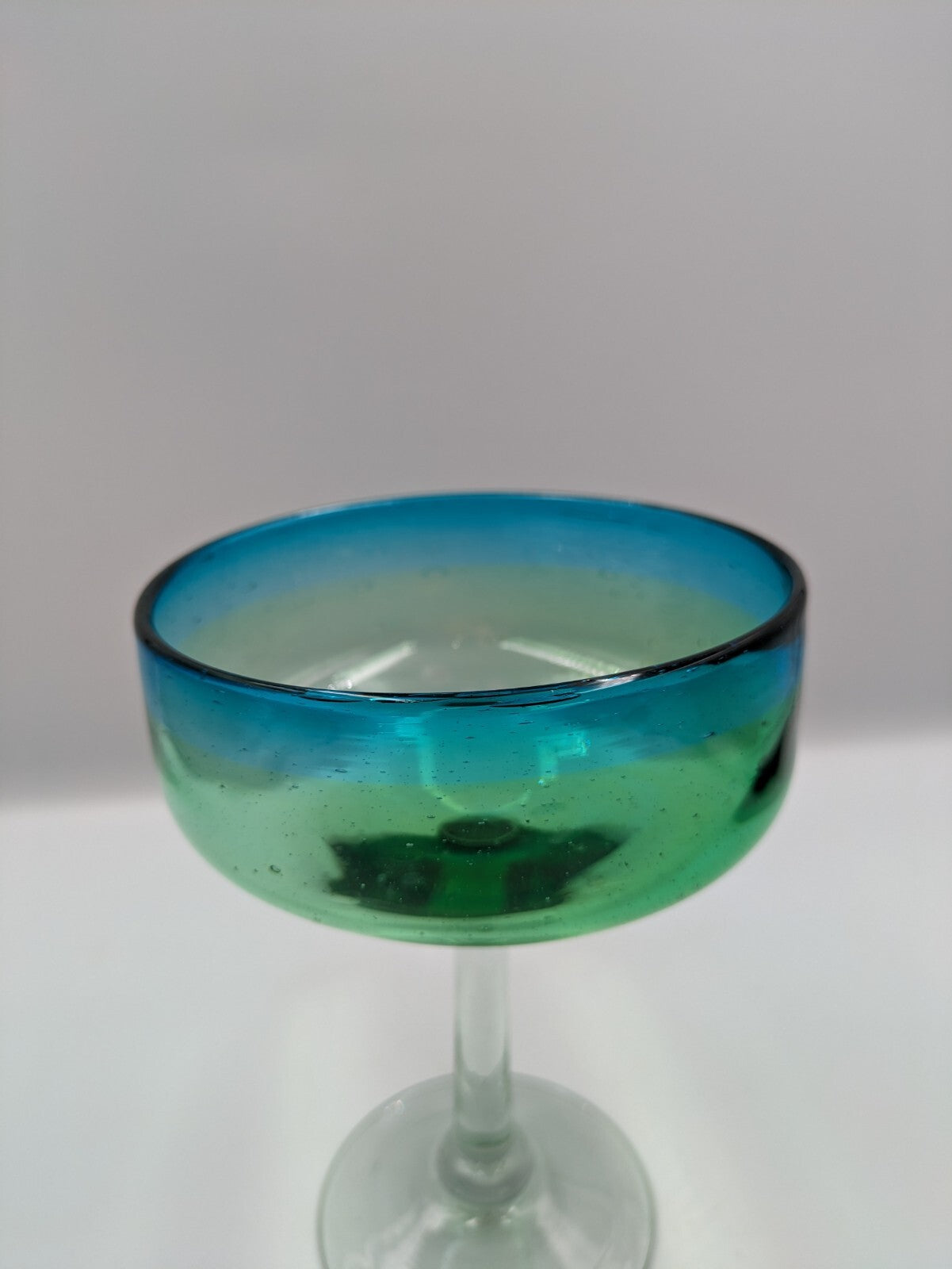 Vtg Hand Blown Aqua Blue and Green Margarita Glasses Two Toned Glass Bubbles Vgc