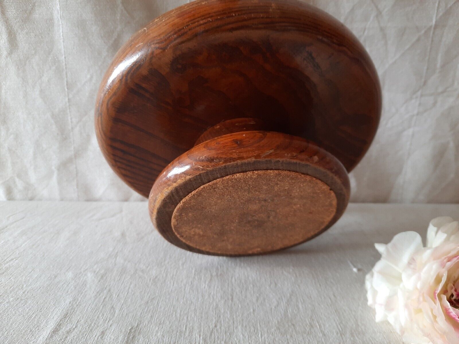 Vintage Hand Turned Elm Wood  Domed Centre Pedestal Fruit / Nut Bowl Antique 