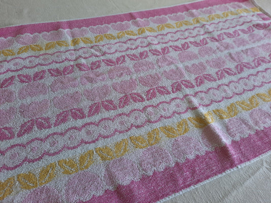 1 Vintage Towel Terry PINK Retro Hand bathroom original prop Midcentury Cotton