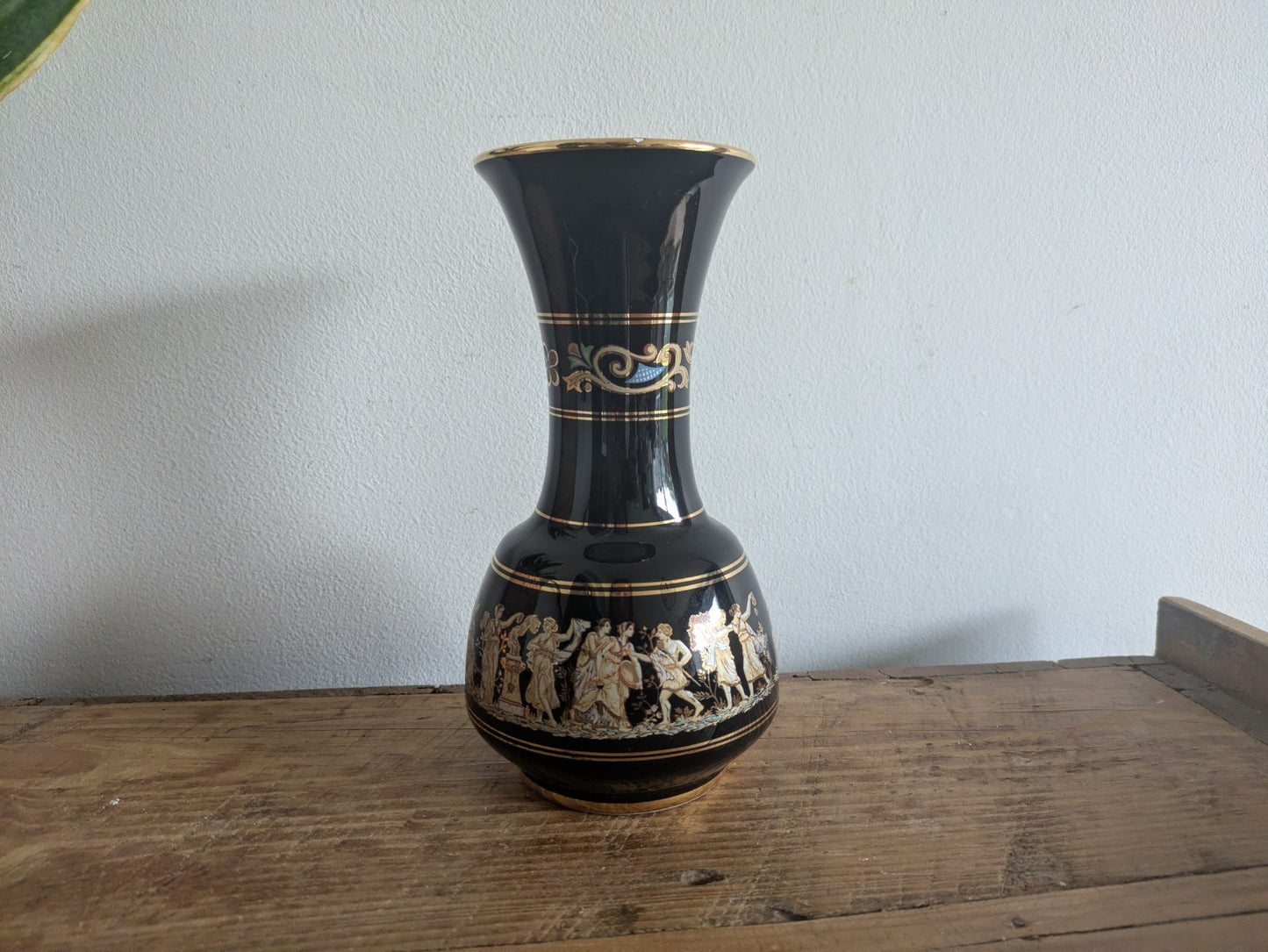 Neofitou Dakas Keramik Vase Hand Made in Greece 24K Gold Rhodes Black Vintage 