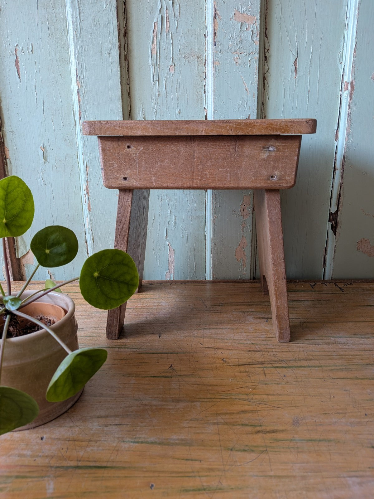 Vintage Step Stool Milk Wooden Seat Farmhouse Old Solid Splayed Leg Wood Prop 