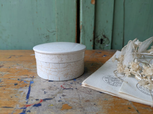Antique Victorian Ironstone Chemist Apothecary Pot With Lid Plain White Vintage*