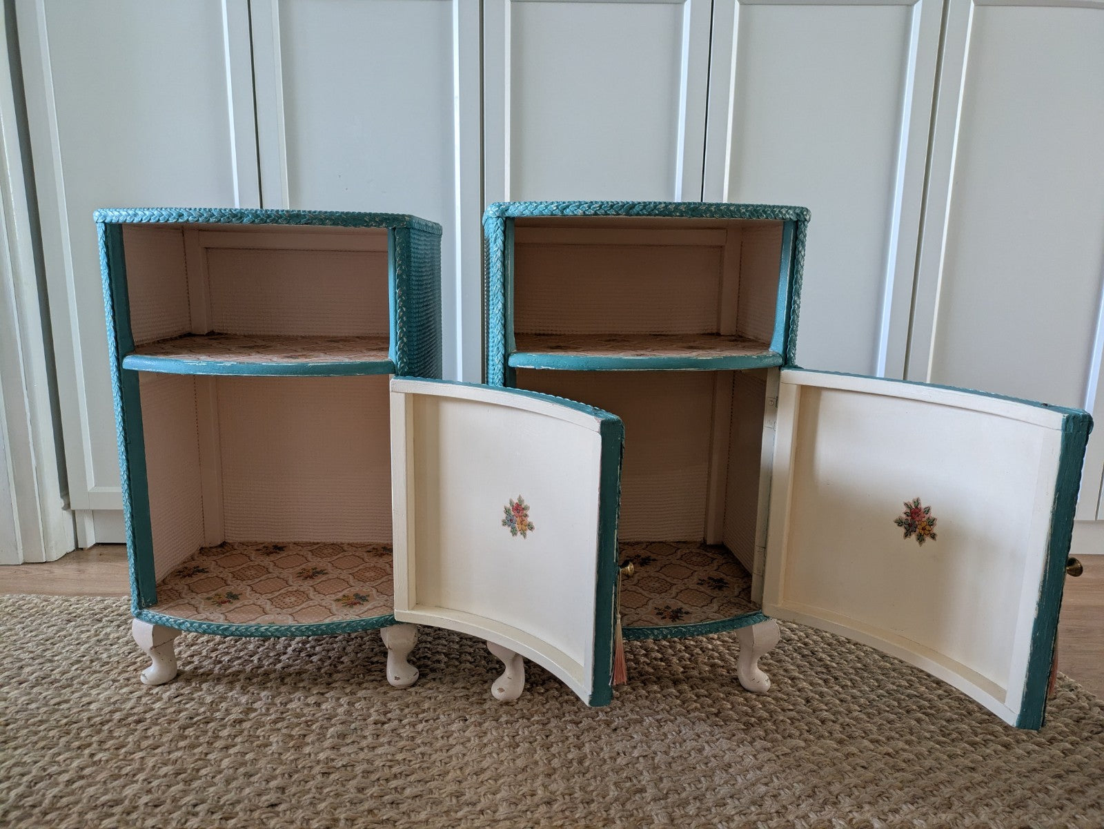2x Vintage Lloyd Loom Bedside Table Bedside Drawers Cabinets Pair Painted French