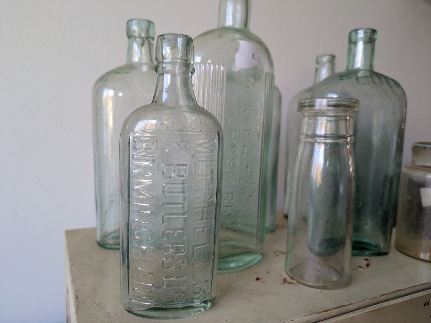 8x Antique Vintage Glass Bottles vase flower Scrubbs Chemist apothecary curved