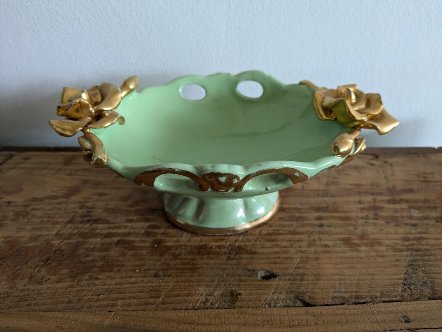 GREEN VTG GILT ORNATE ROSE FLORAL PEDESTAL CAPODIMONTE CENTERPIECE BOWL ITALY 