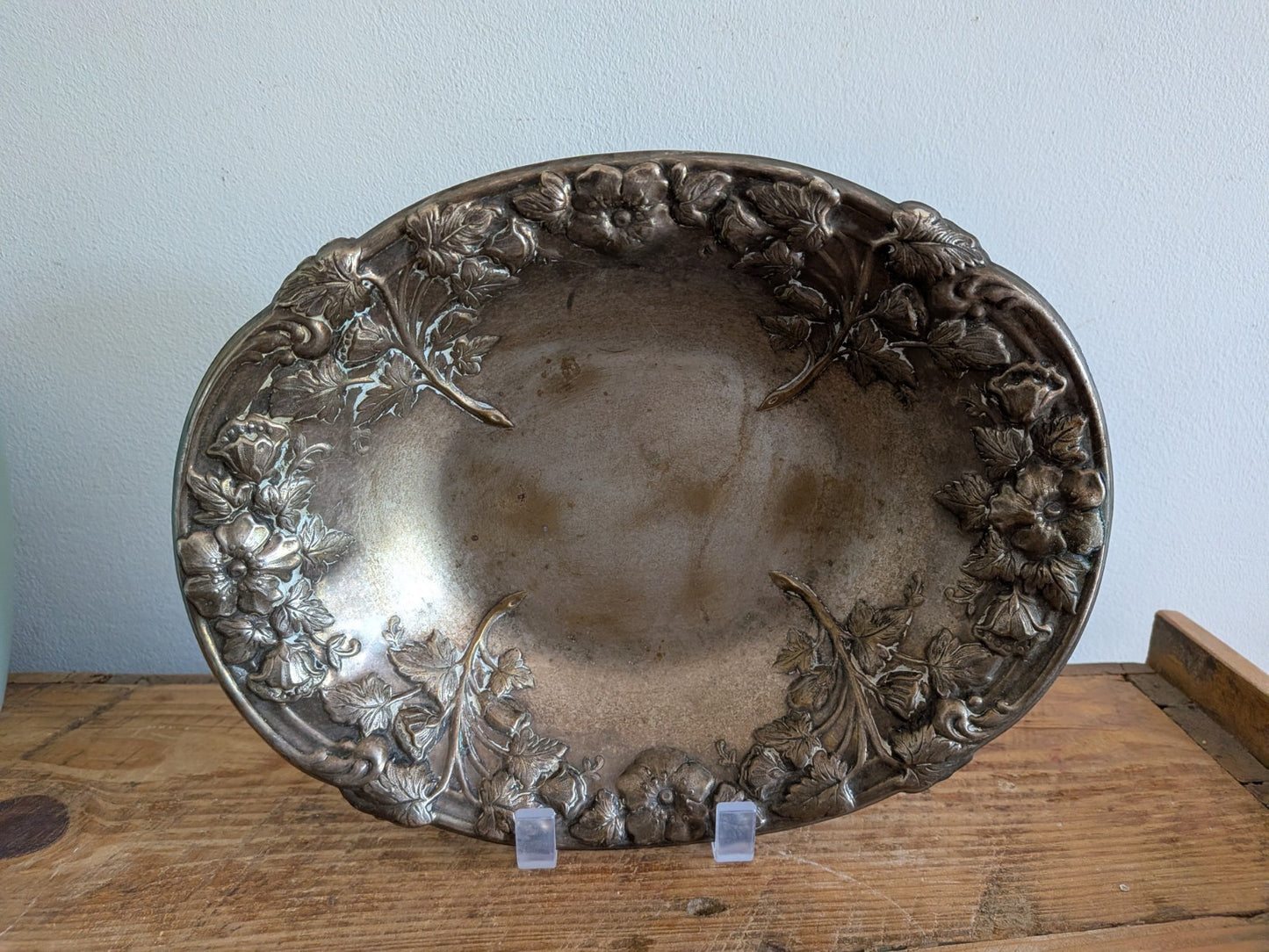 Vintage Silver Plate Grape Dish Prop Dish Metal Antique Prop Film TV Serving Old