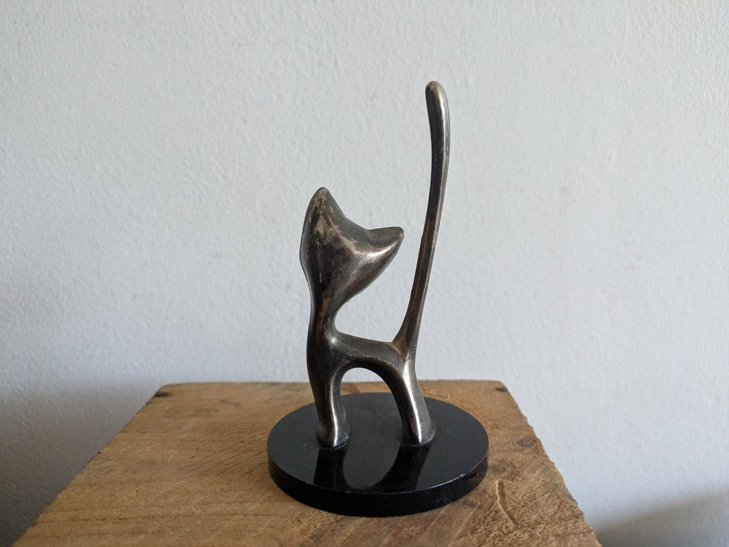 Vintage Silver Metal Coloured Seba Cat Ring Holder with Bakelite Base 1960s Old