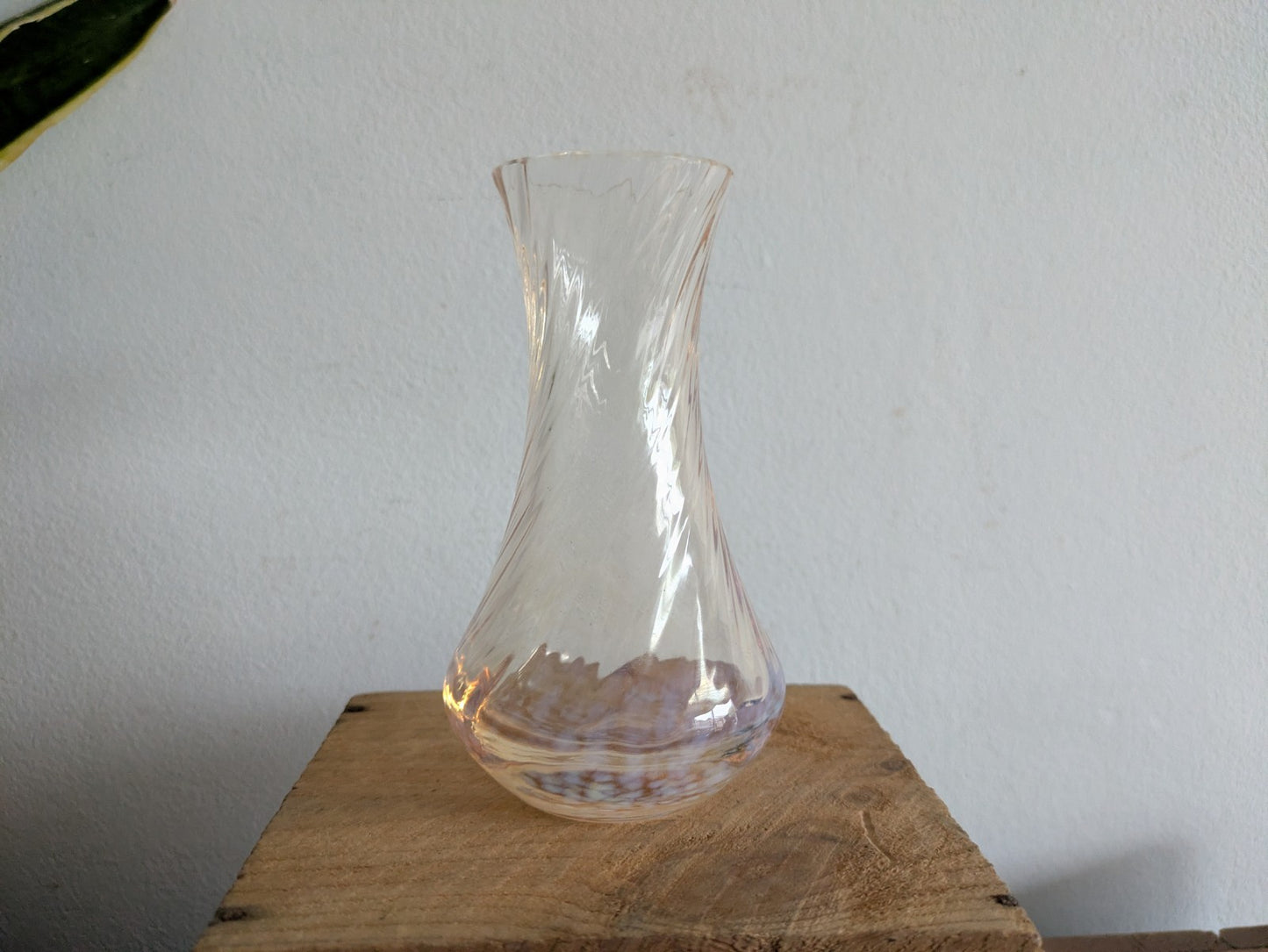 Handcrafted Opalescent Swirl Glass Vase Caithness Scotland Clear Iridescent Vgc