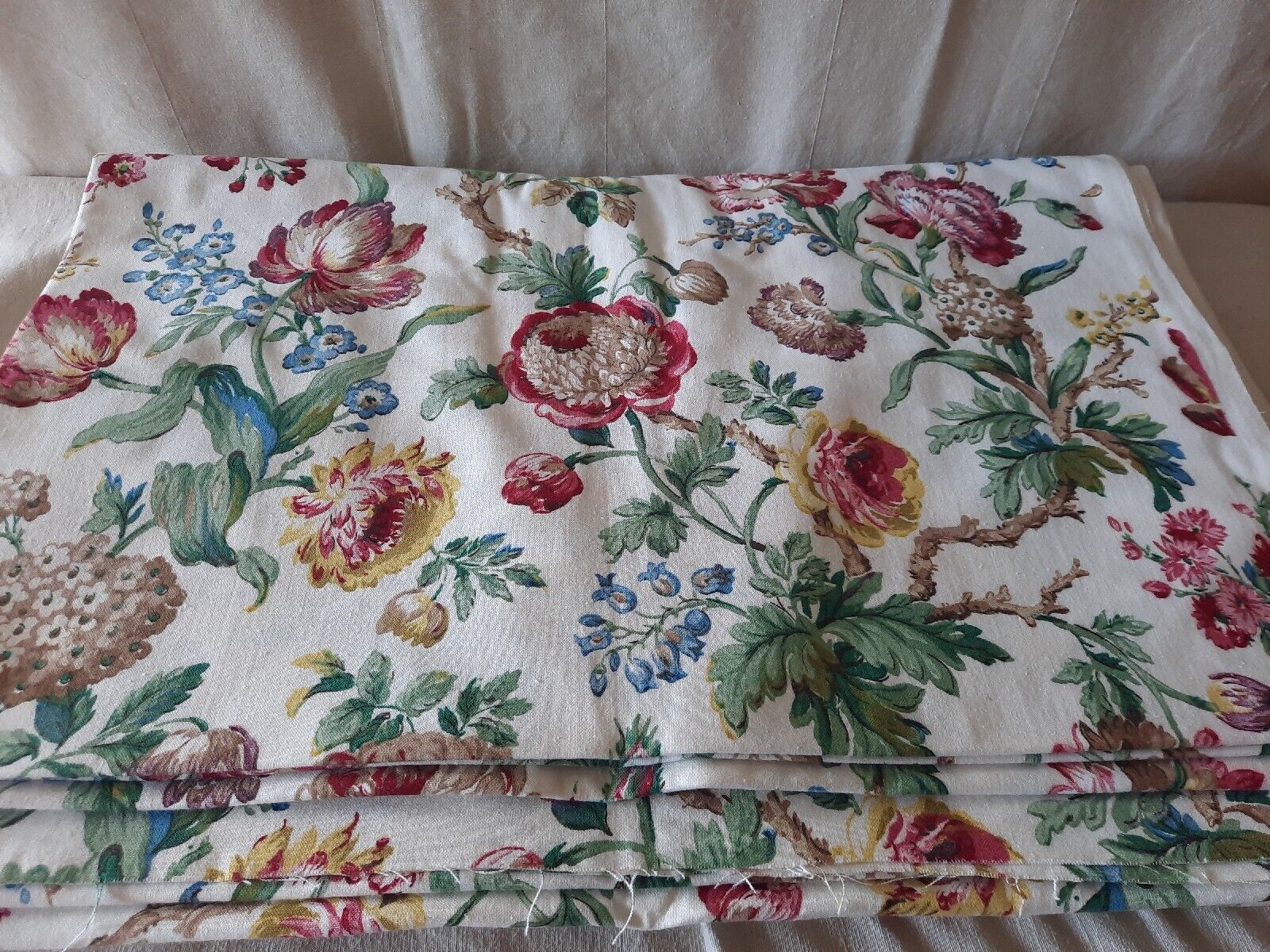 vintage Floral Rose fabric 11.75m Shabby Chic Pretty Flowers Craft Upholstery 
