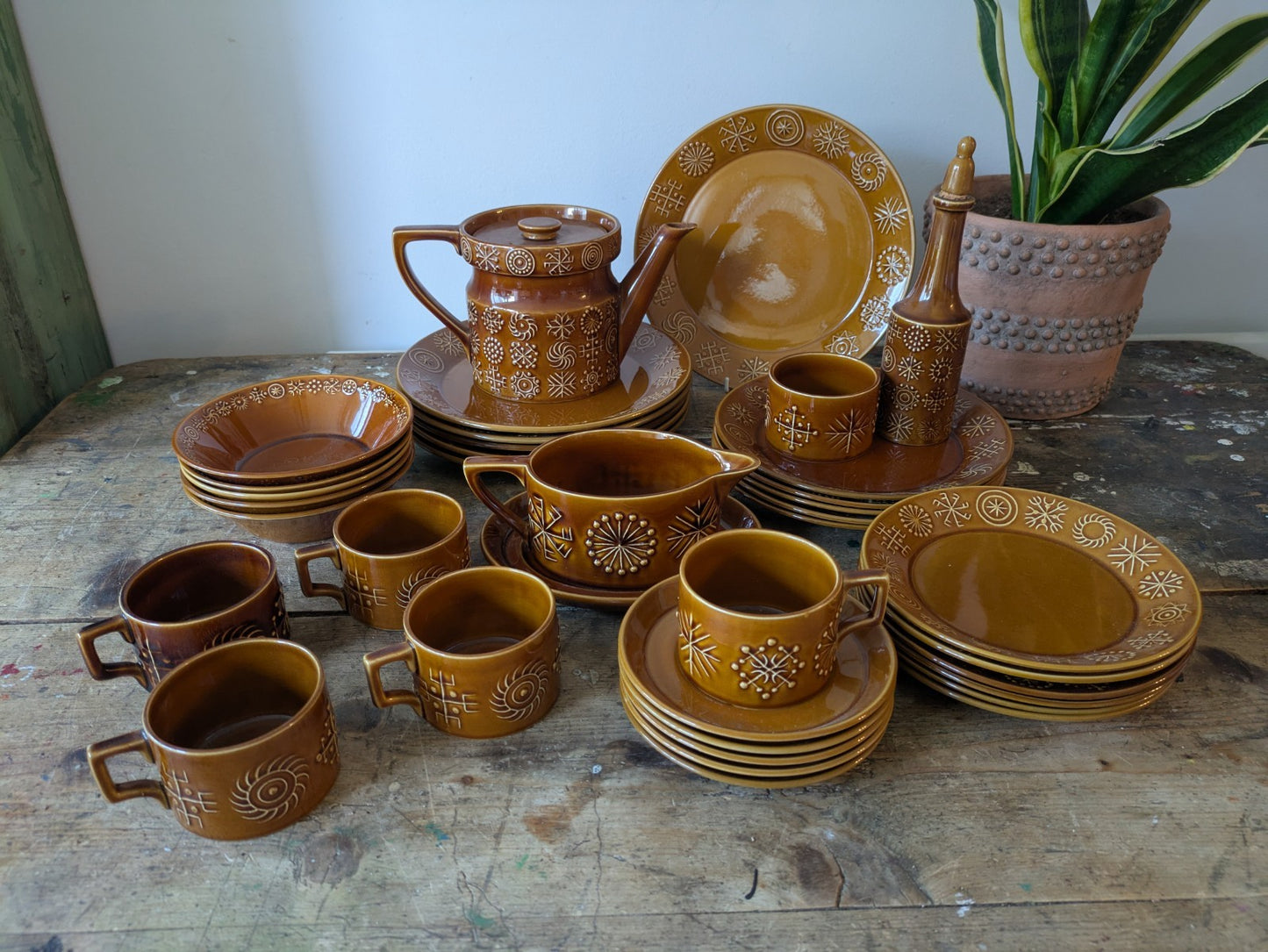 Portmerion Susan Williams Ellis Totem Dinner and Coffee Set Brown Retro Vintage 