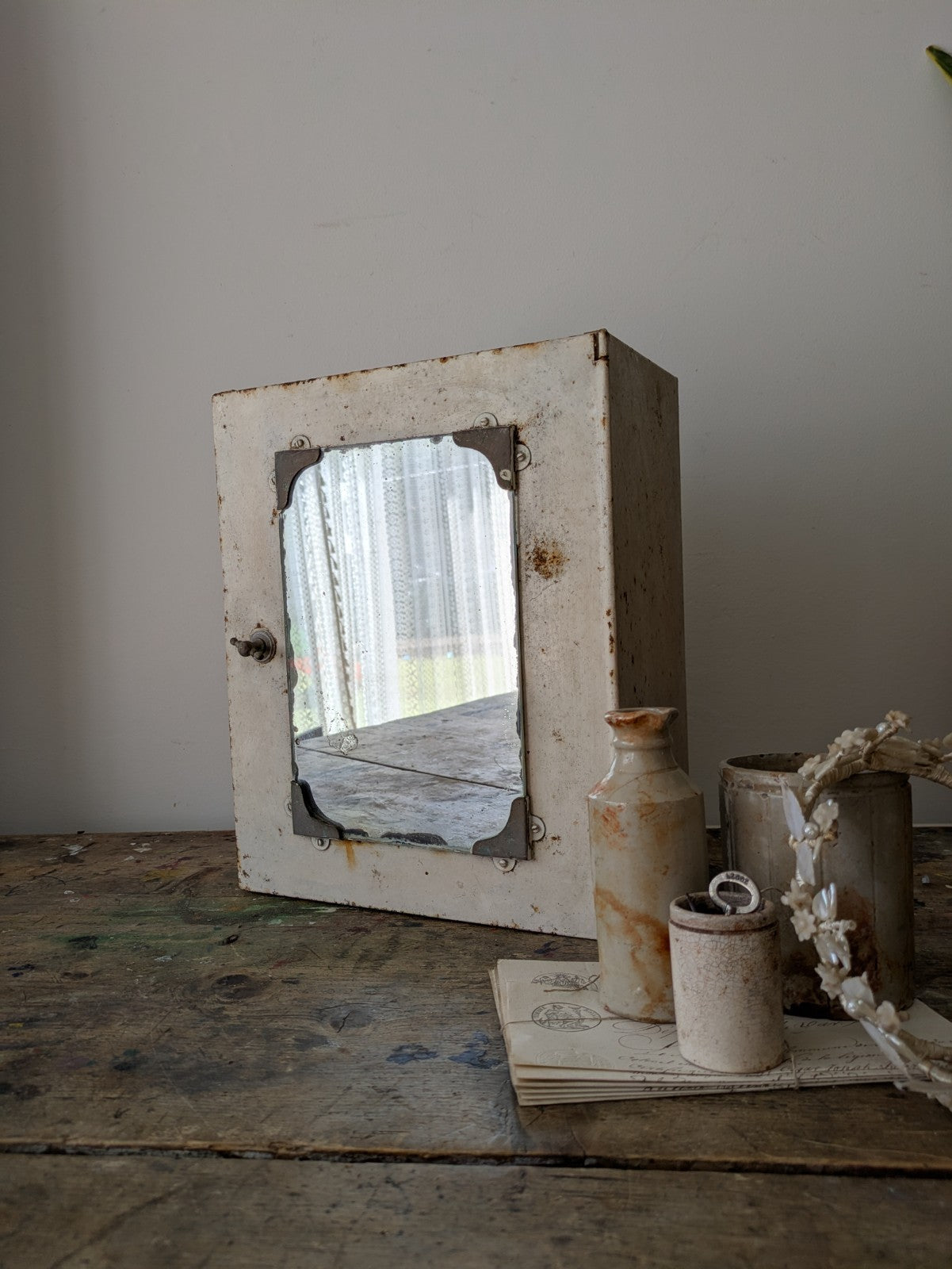 Vintage 1920s 30s Bathroom Metal Medical Wall Cabinet with Mirror Retro White 