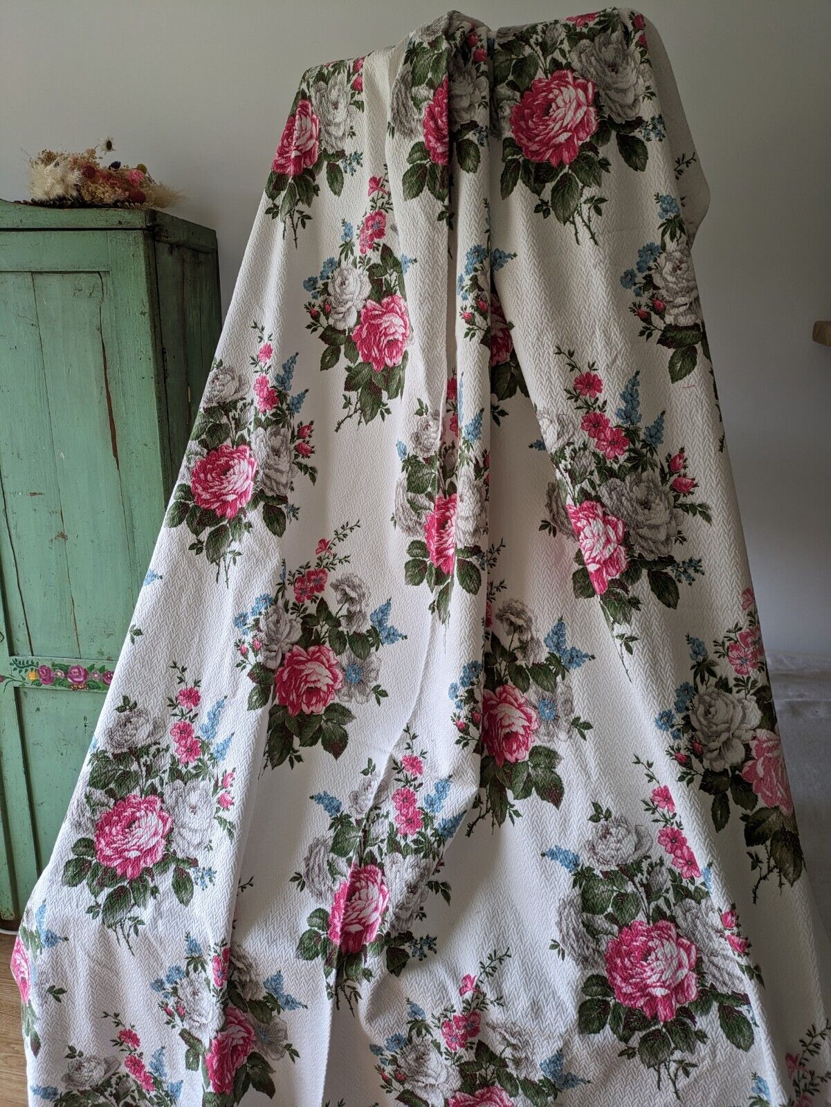 Pair of barkcloth floral Curtains W112 L193cm Pink Rose rare 1950s retro vintage