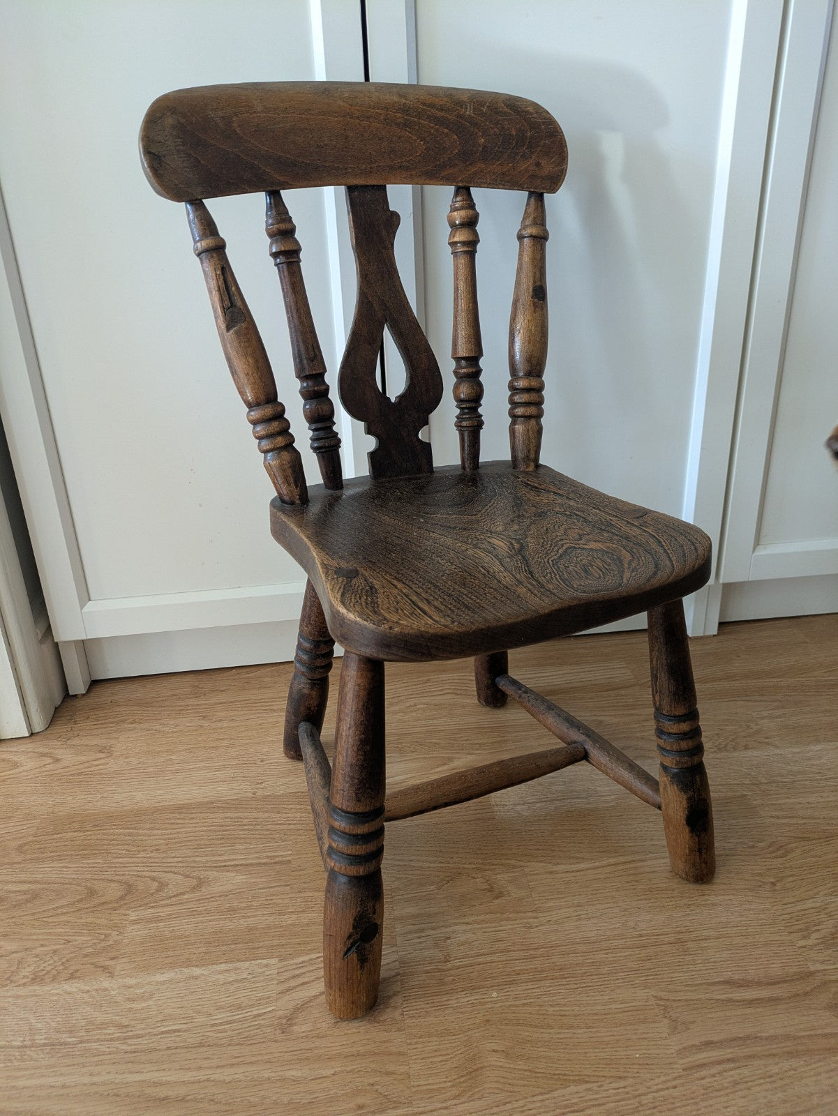 Antique Lyreback Elm childs Arts And Crafts Fiddle Back Chair VTG Original Prop 