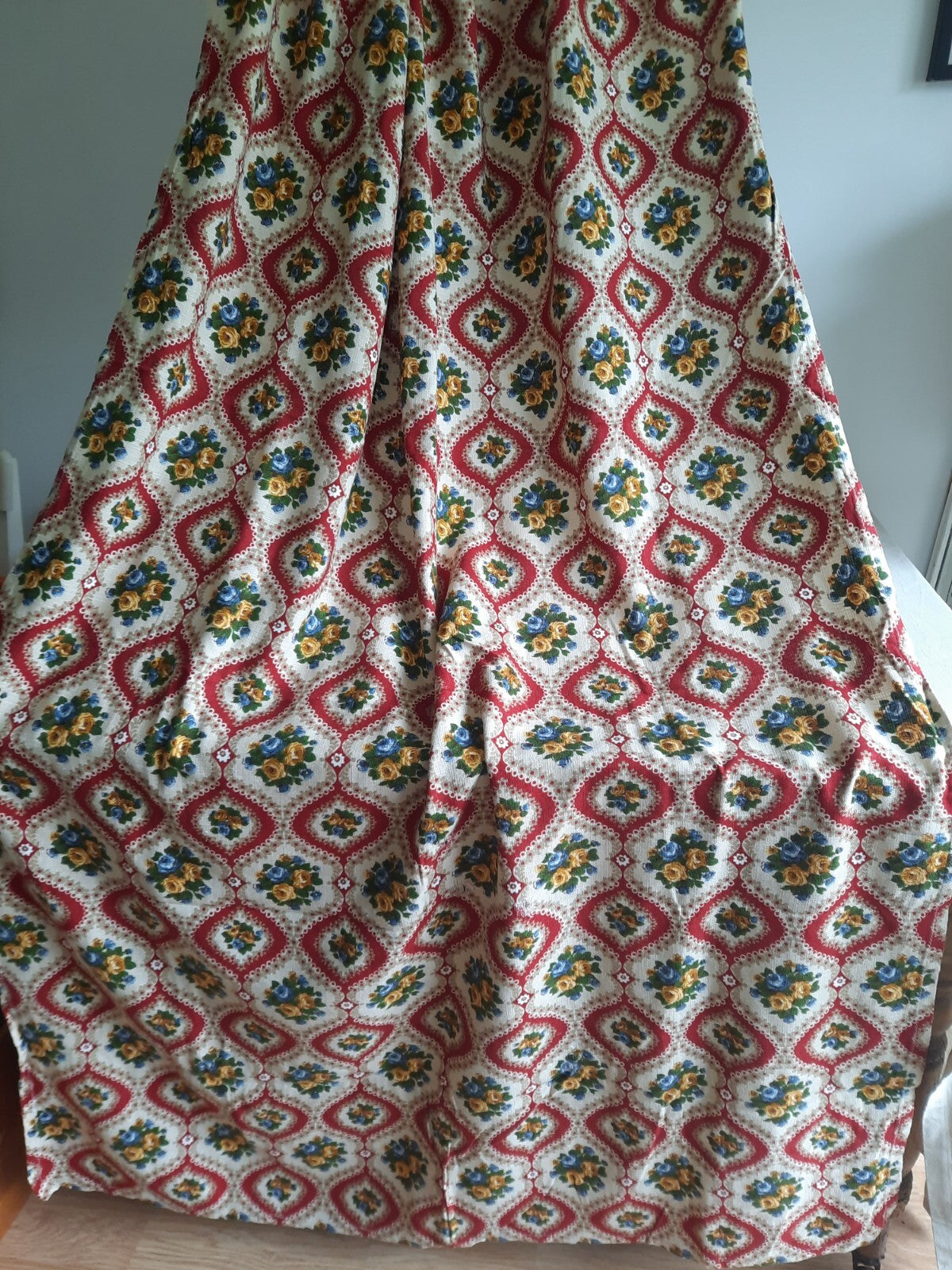 Vntg Barkcloth 50s Fabric Thick 223cmLX 113cmW Retro Rose Floral Red Prop Old 
