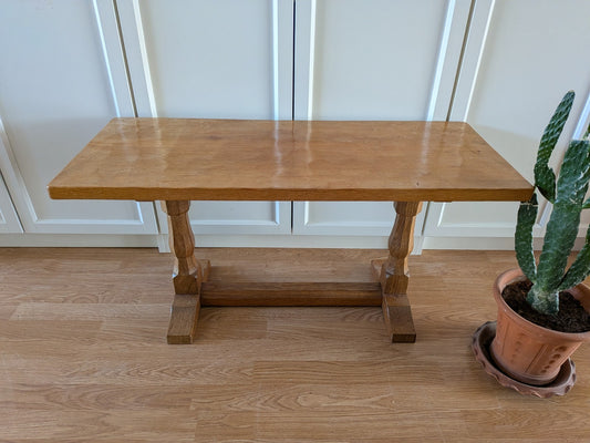 Ex. Mouseman Apprentice Eagleman  Albert Jeffray Oak Coffee Table Critter Adzed