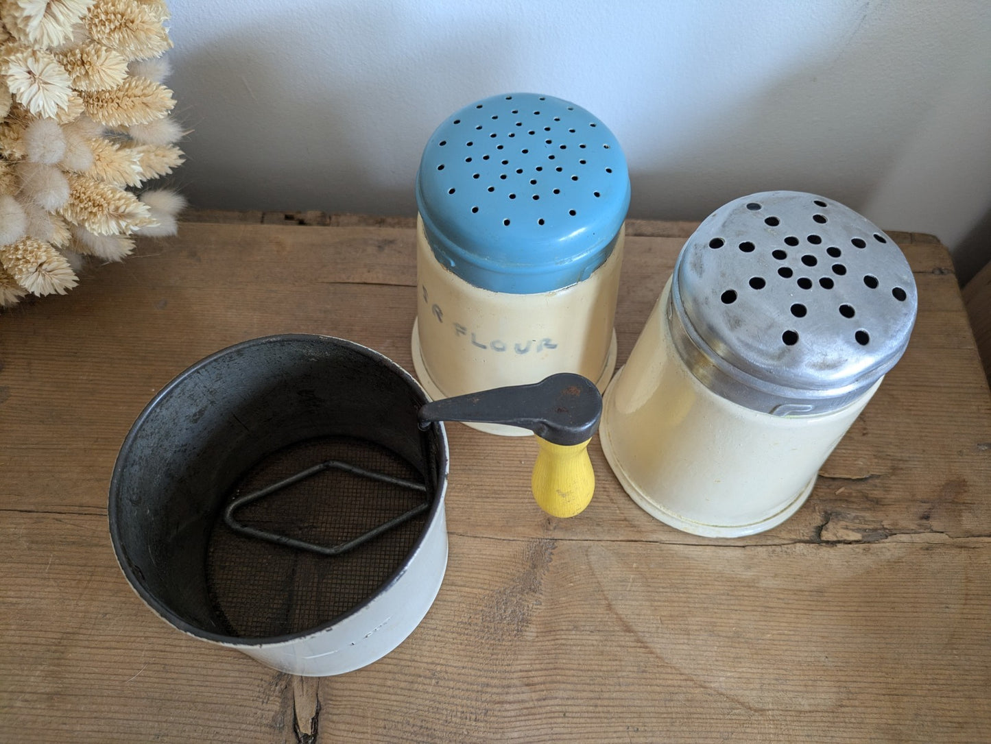 Tala Vintage Enamel Flour Sifter And Two Shakers Retro Kitchenalia Baking Prop