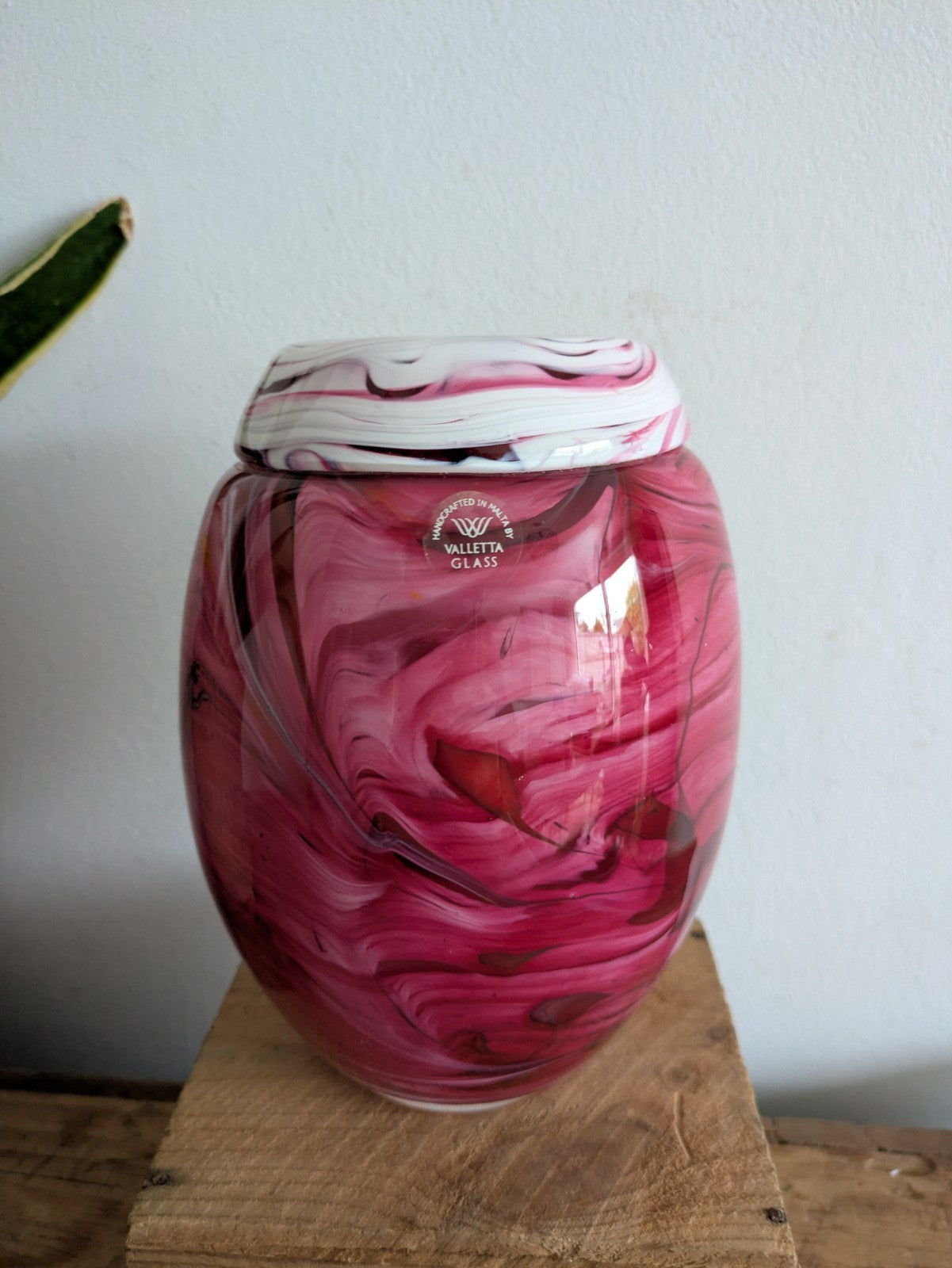 SIGNED Valletta Maltese Pink and White Candy Swirl Glass Vintage Vase XL Florist
