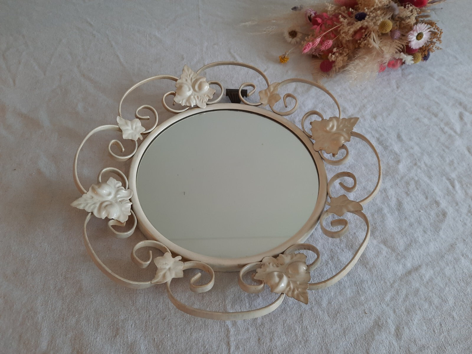 Vtg Retro Round Wrought Iron Wall Mirror Scroll & Leaf Design Cream Circular 70s